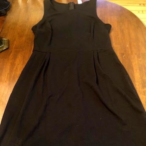 Black Old Navy Dress (M) - Picture 1 of 3